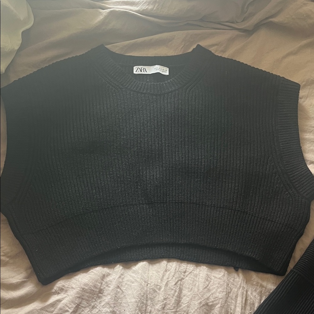 Zara Black Sleeveless Knit Top and Skirt